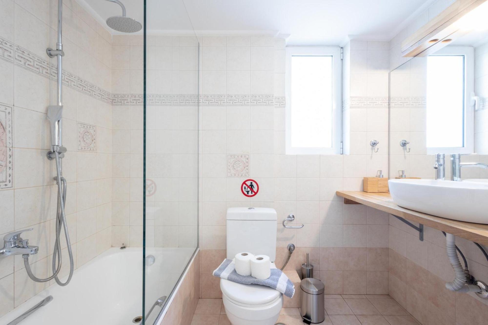 Luxury And Spacious Apt For 6 Guests Athene Buitenkant foto